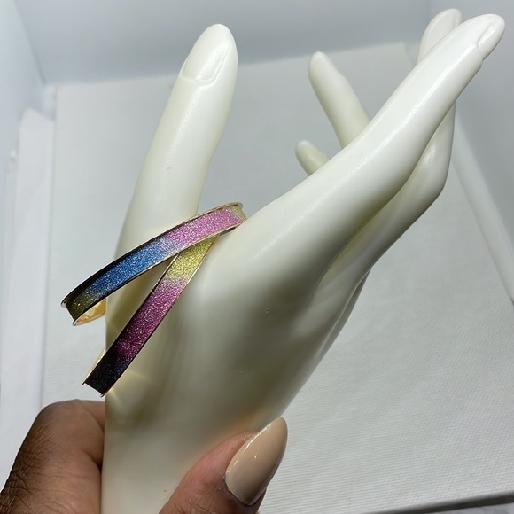 Sparkle Colorful Oversized Hoop Earrings - Picture 11 of 15